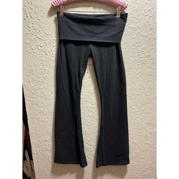Pink By Victoria’s Secret Black Bootcut Leggings Woman’s Size Medium - Picture 1 of 12